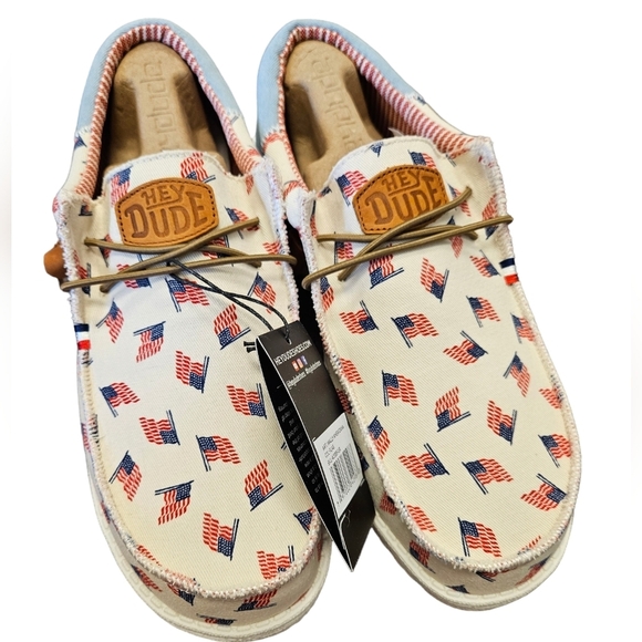 Hey Dude Wally Americana Flag Mens Casual Slip-On Shoes NEW - Picture 1 of 6